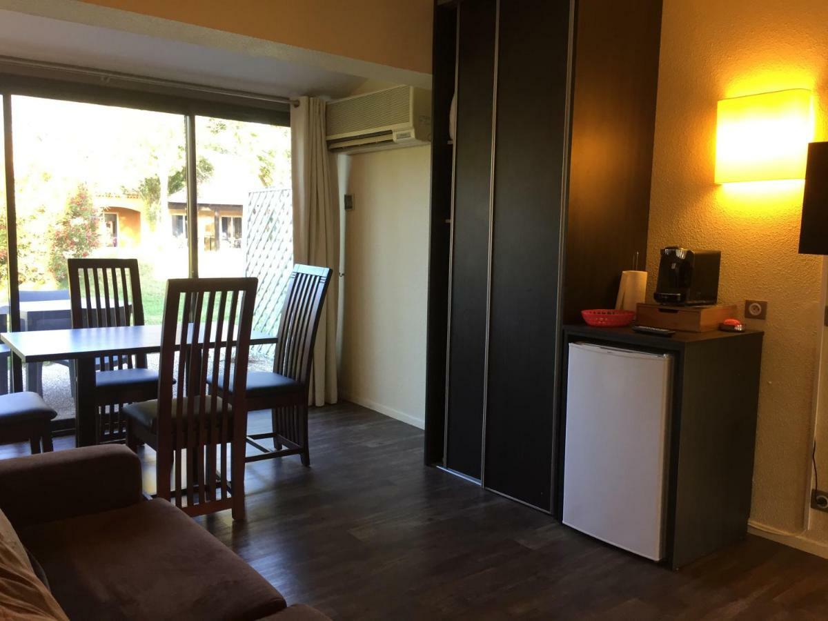 Appartement Village 7 En Residence De Vacances En Camargue Arles Eksteriør bilde
