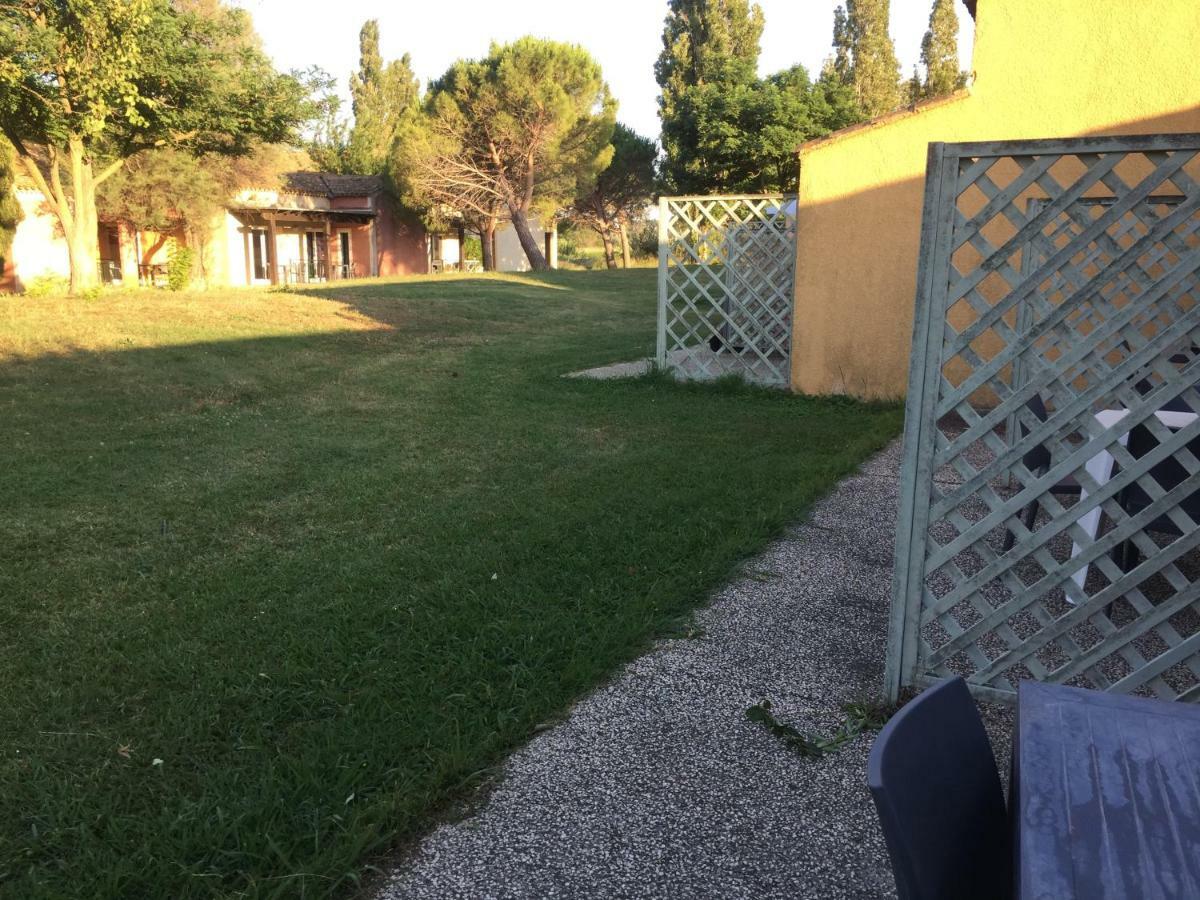 Appartement Village 7 En Residence De Vacances En Camargue Arles Eksteriør bilde